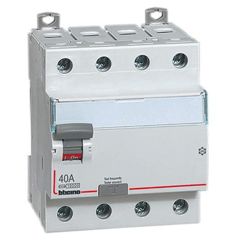 Bticino Fehlerstrom-Schutzschalter 4-polig 40A 500mA AC Typ 4 Module G745AC40