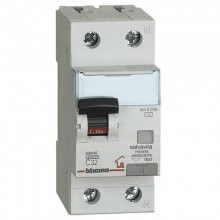 Bticino differentiell thermomagnetisch 32A 1P+N 4,5KA GC8813AC32